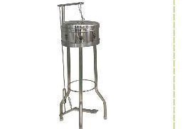 MN-SUS034 - Bucket Stand