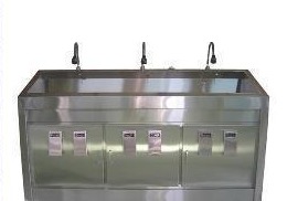 MN-SUS146-1 - Three-Station Scrub Sink
