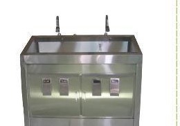 MN-SUS146 - Three-Station Scrub Sink